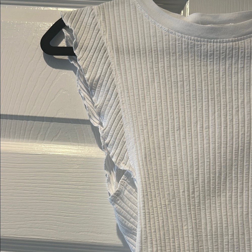 LA Made White Ribbed Ruffle Tank Top Women's XS - Picture 3 of 5